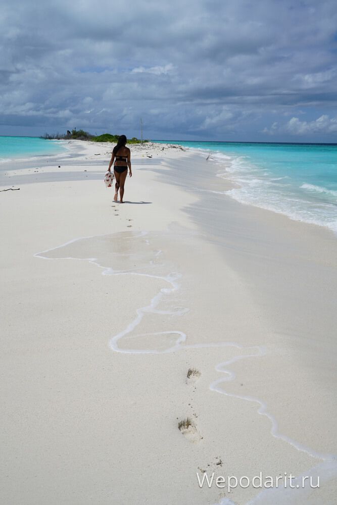Літній відпочинок на пляжі на Мальдівах
