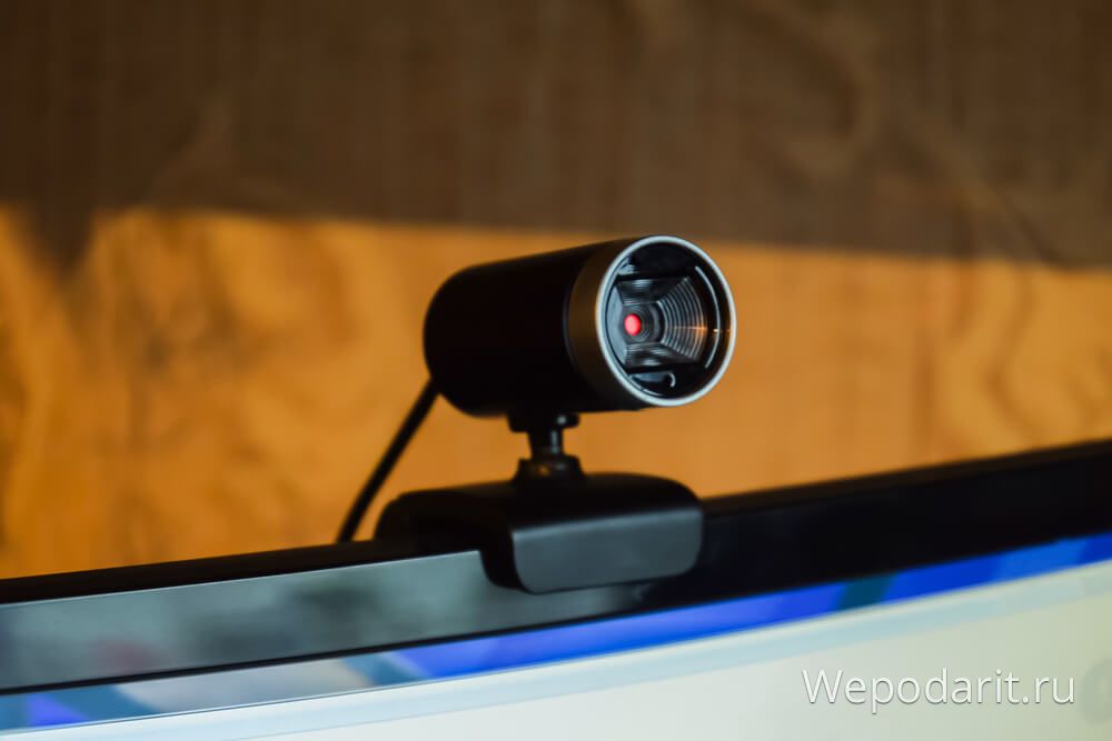 веб камера на моніторі
